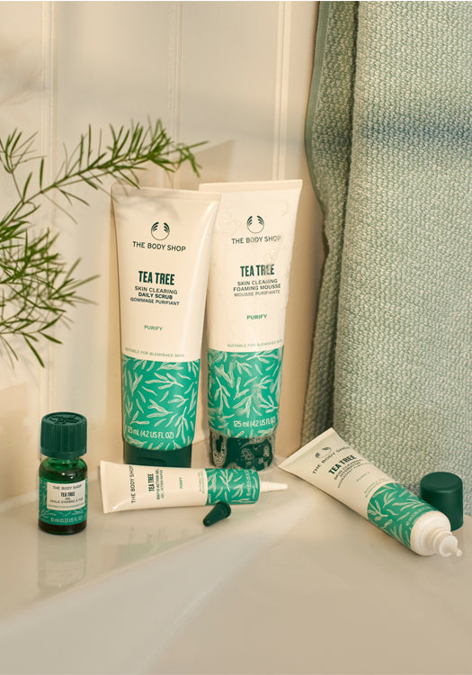 Tea Tree Skin Clearing Daily Scrub