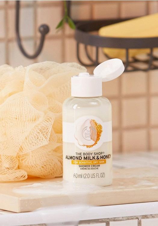 Almond Milk & Honey Soothing & Caring Shower Cream