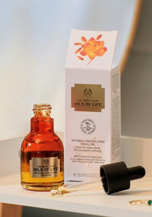 Huile De Soin Visage Revitalisante Intense Oils of Life™